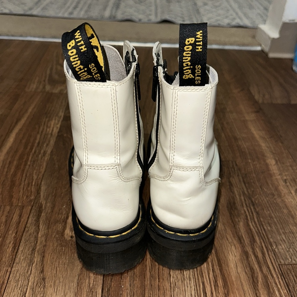 DR. MARTENS‼️ 🤍 - Picture 2 of 3